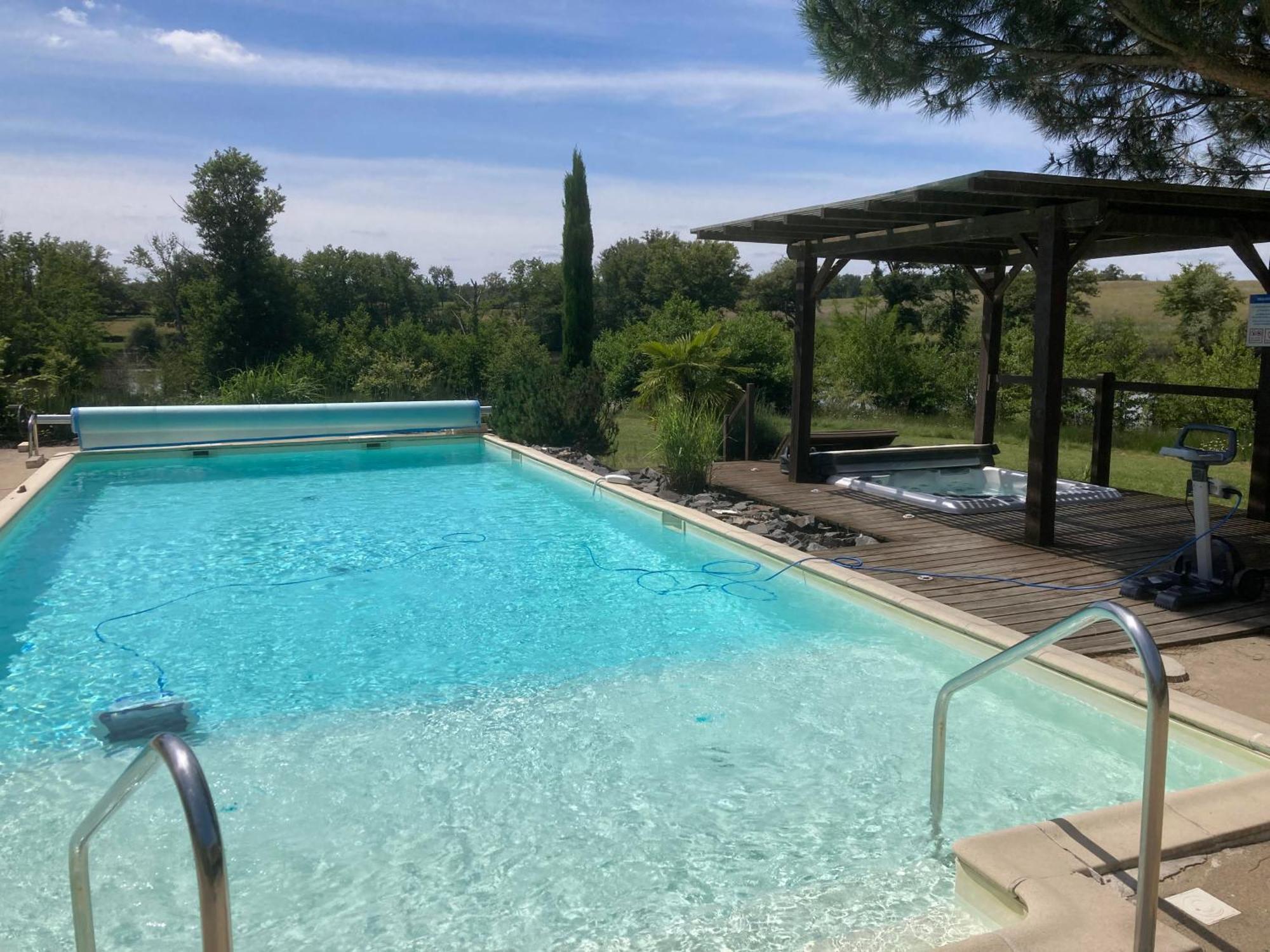 La Maison Du Lac Thionne 外观 照片